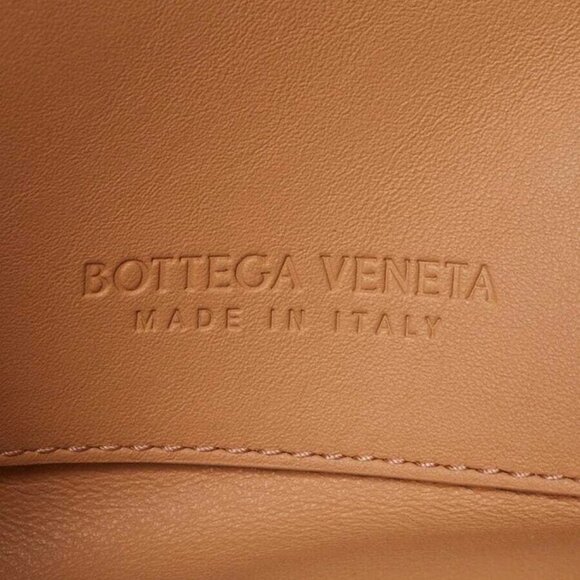 Bottega Veneta Beige Smooth Nappa Leather Beak Flap Bag - Picture 8 of 12